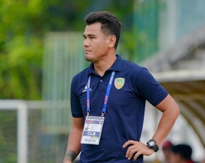 Cựu tuyển thủ 4 lần dự SEA Games mất ghế HLV trưởng